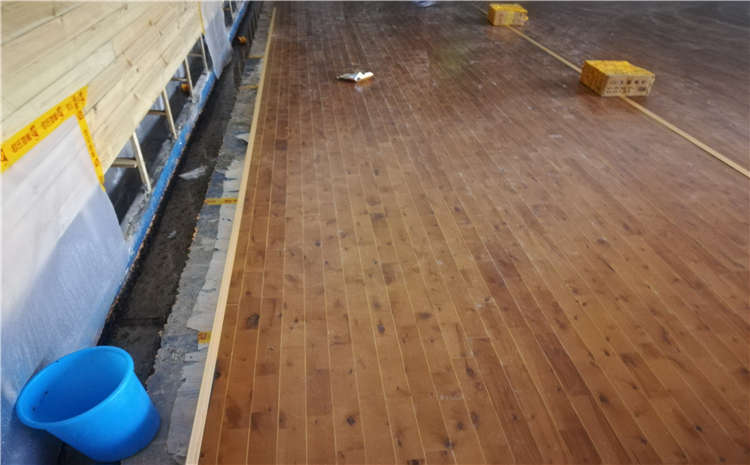 硬木企口籃球場木地板怎么畫線