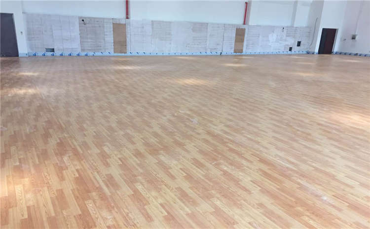 橡膠木運動木地板生蟲蟻怎么辦?